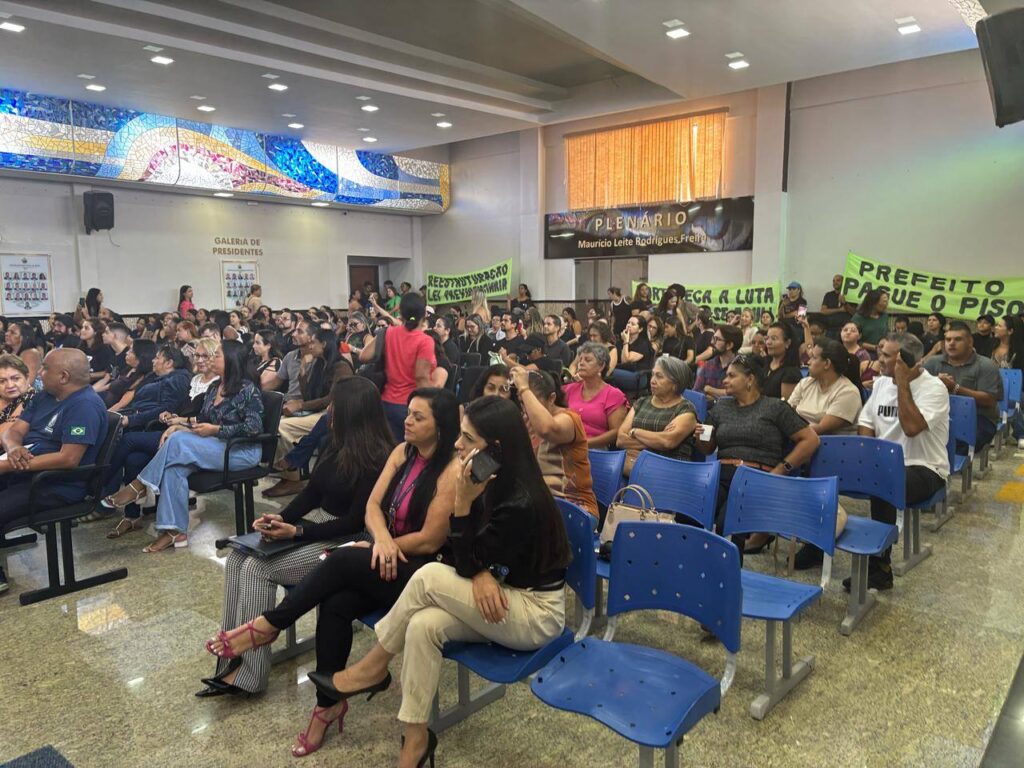 514435126_24193319553663426_5468271079664231416_n-1024x768 ✊ SINPRO-NG em Ação: A Luta da Categoria se Fortalece nas Ruas e nas Instituições