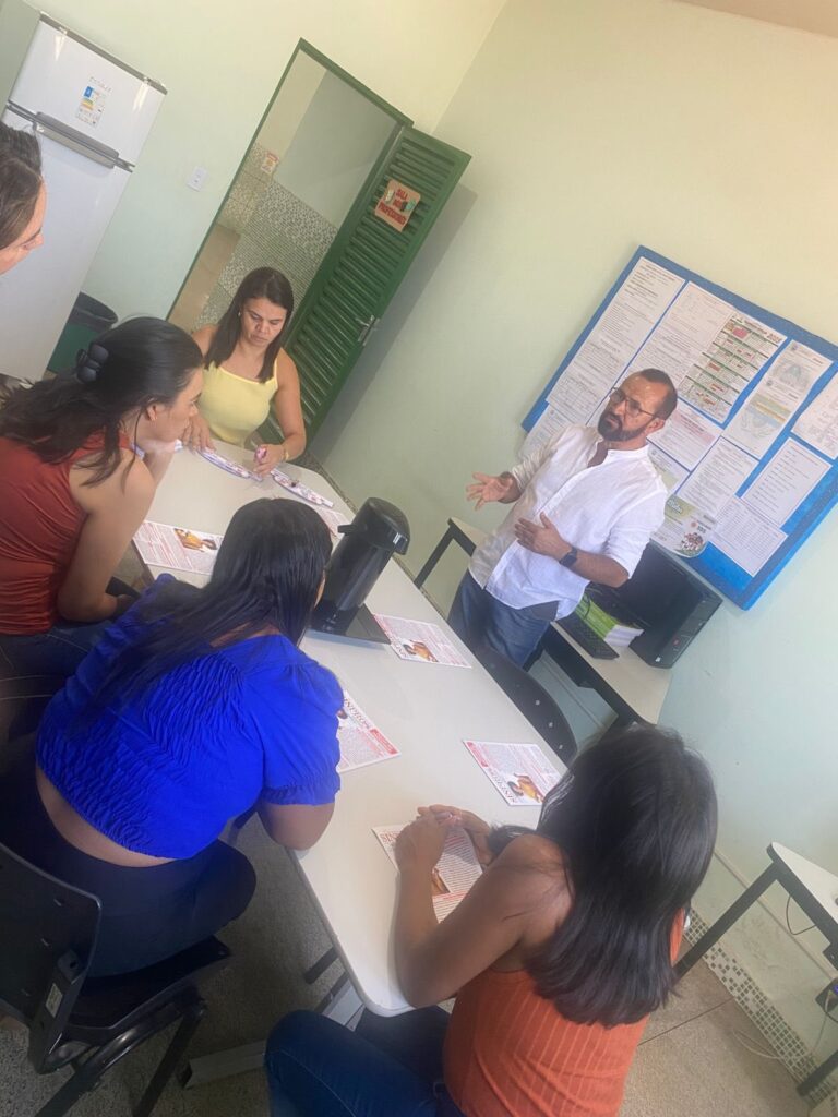 541331850_24678305168498193_2116264322797645008_n-768x1024 ✊ A Luta se Faz nas Escolas: O SINPRO-NG Junto à Categoria!